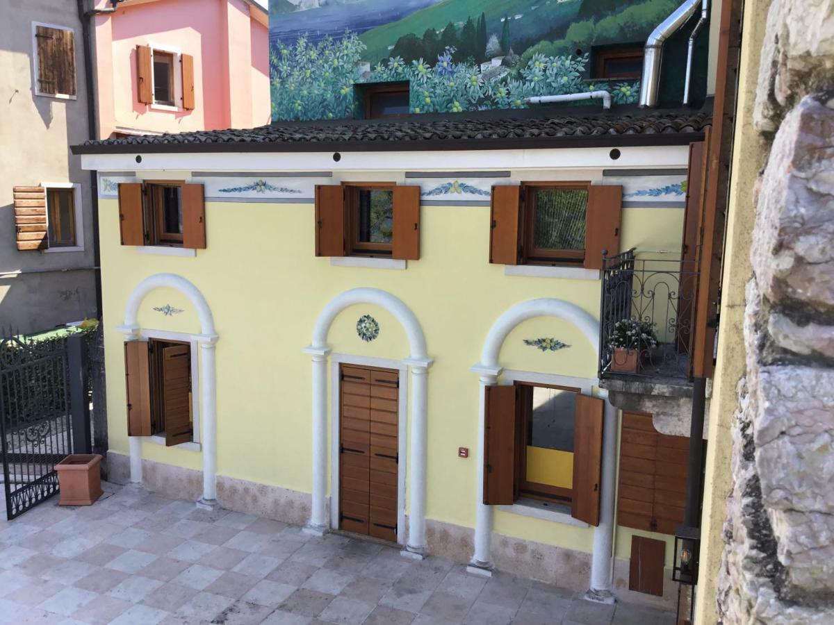Paradiso Imperfetto Hotel Сан Дзено ди Монтаня Екстериор снимка