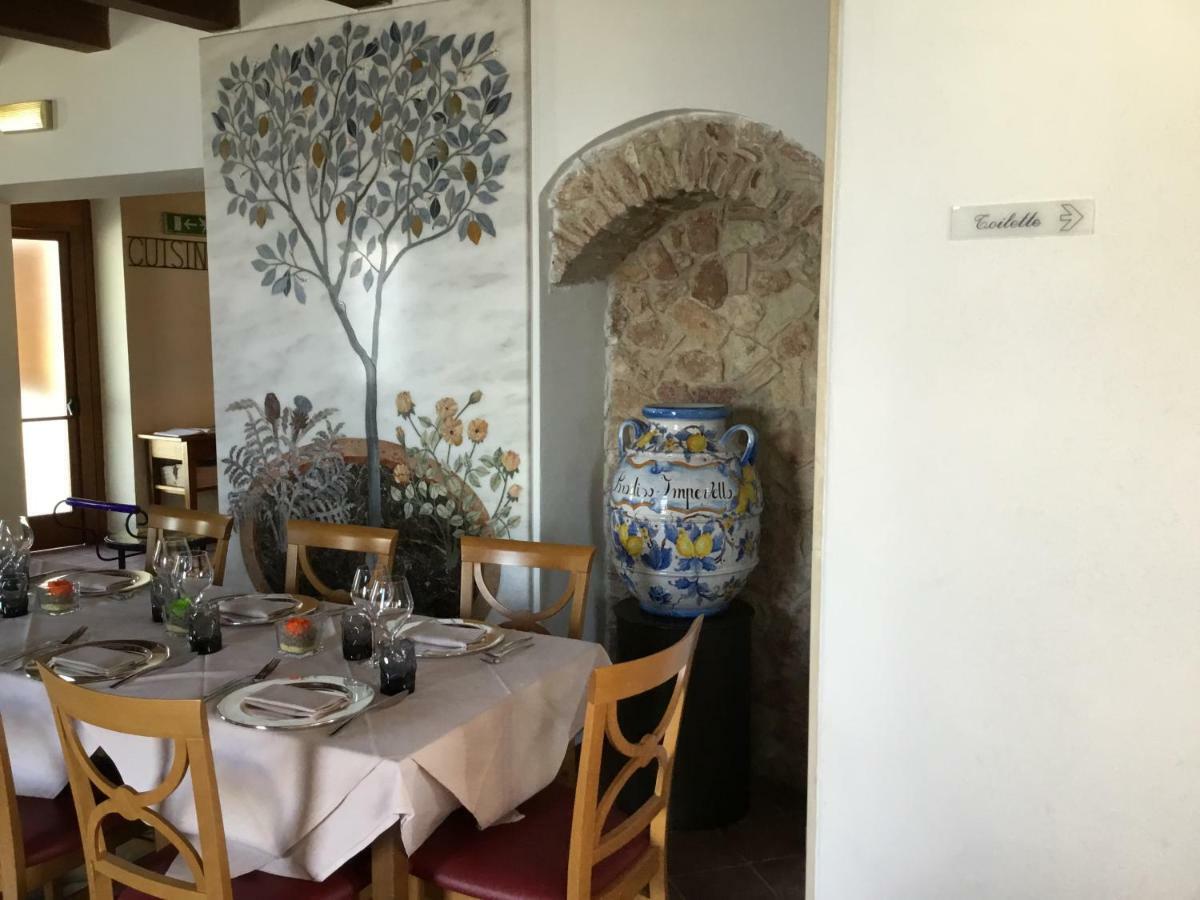 Paradiso Imperfetto Hotel Сан Дзено ди Монтаня Екстериор снимка